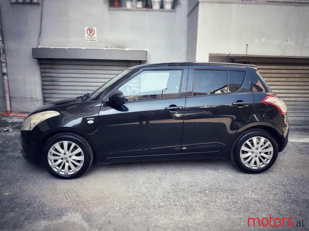 2011' Suzuki Swift photo #2