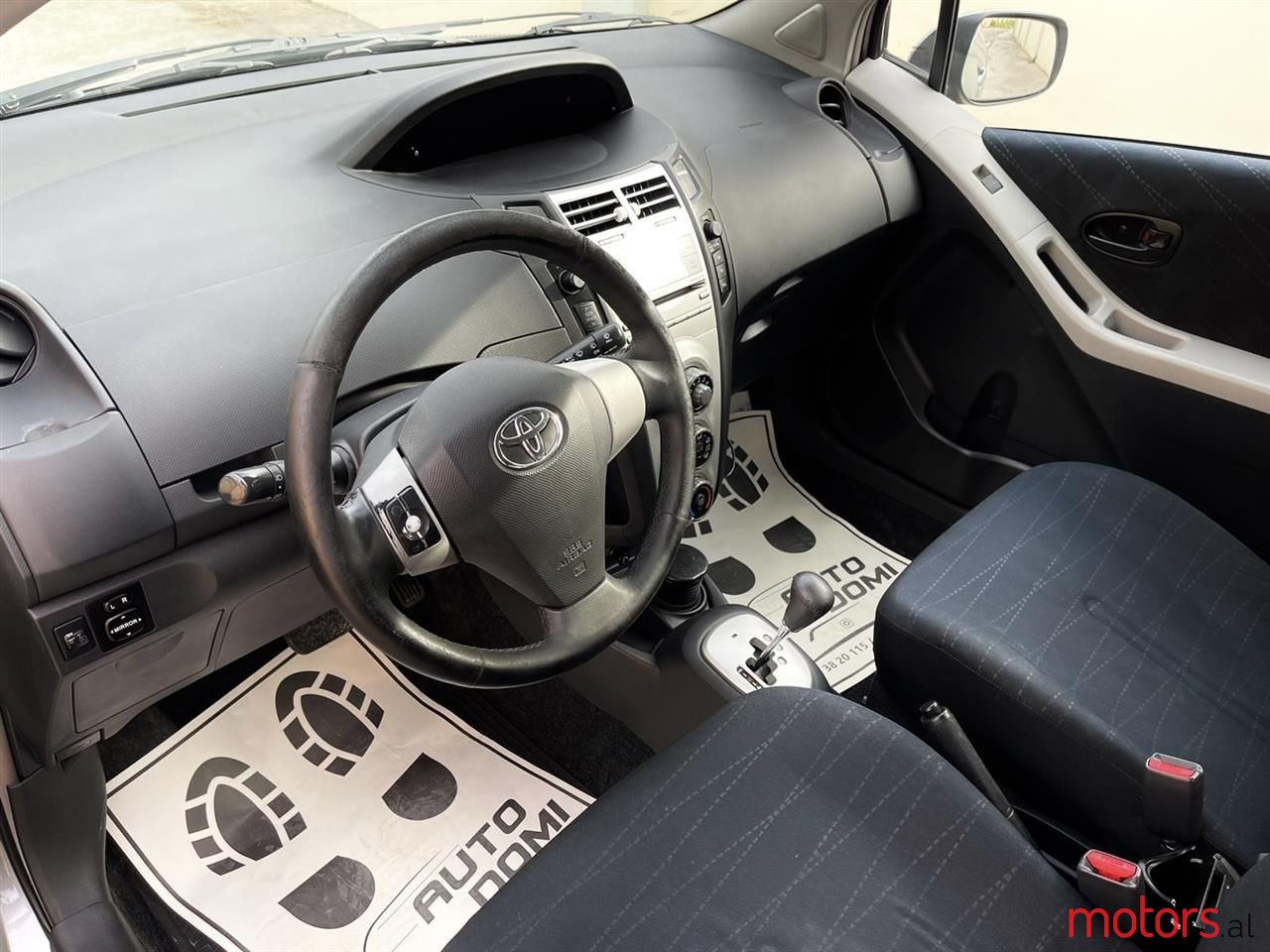 2007' Toyota Yaris photo #6