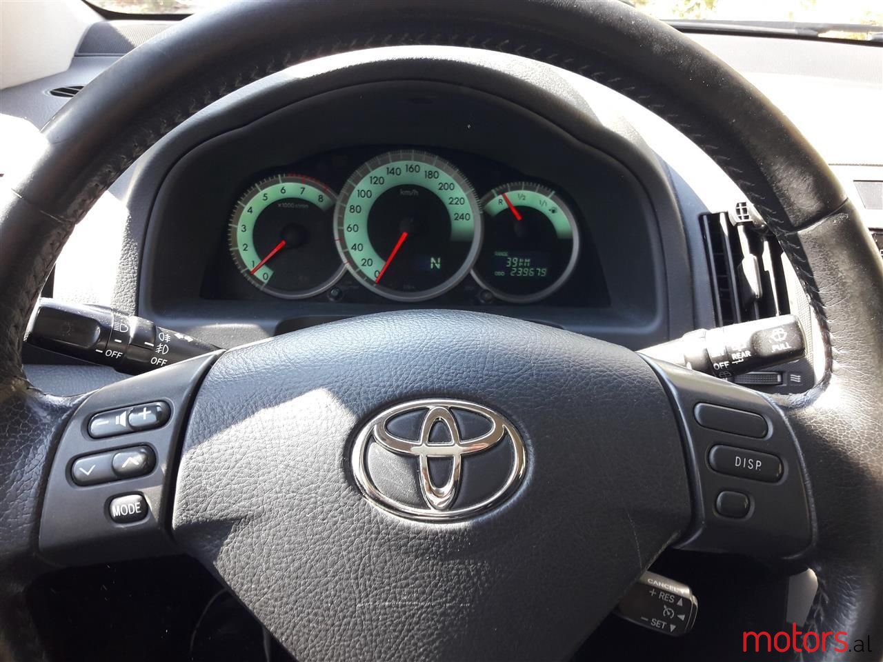 2005' Toyota Corolla Verso photo #3