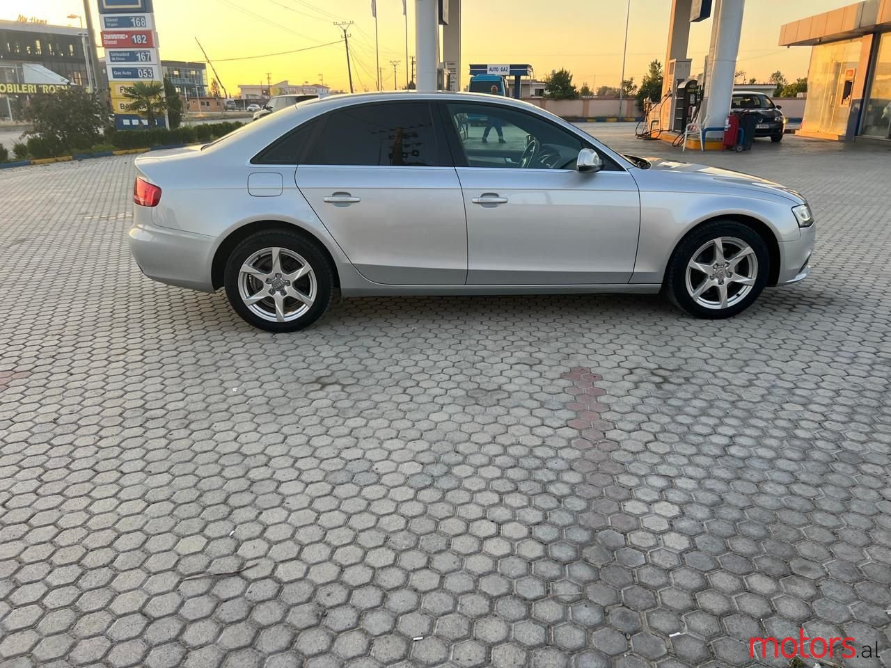 2009' Audi A4 photo #2