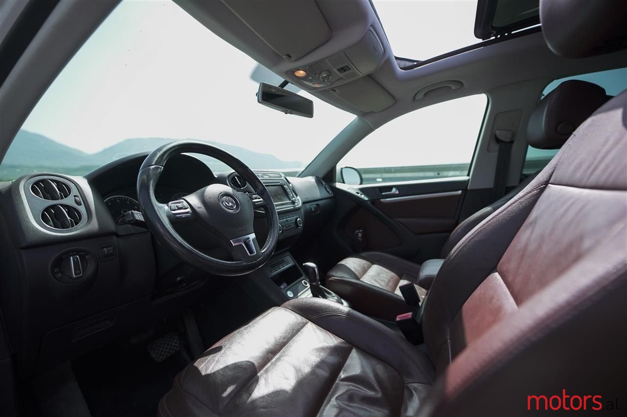 2013' Volkswagen Tiguan photo #5
