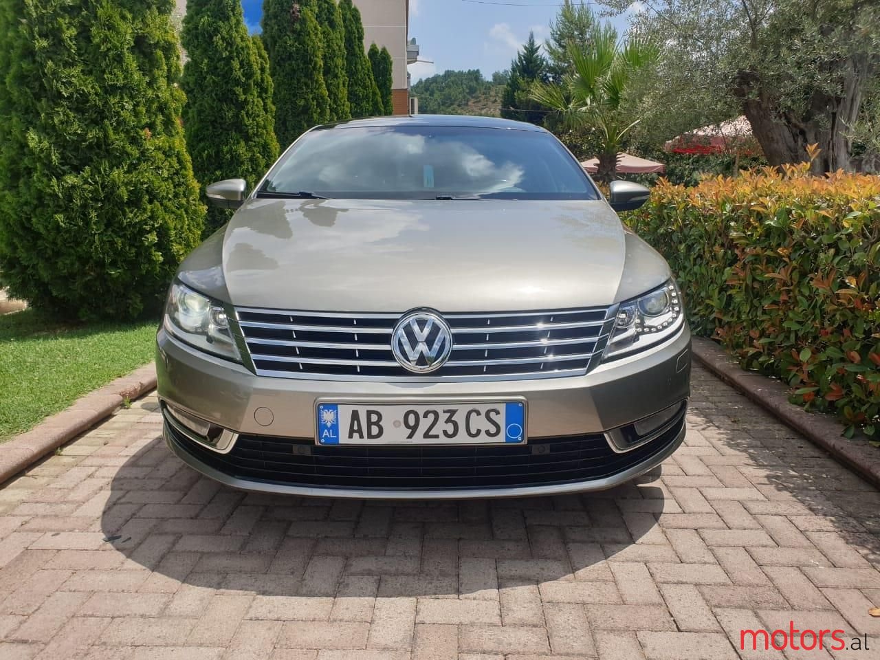 2013' Volkswagen Passat photo #4