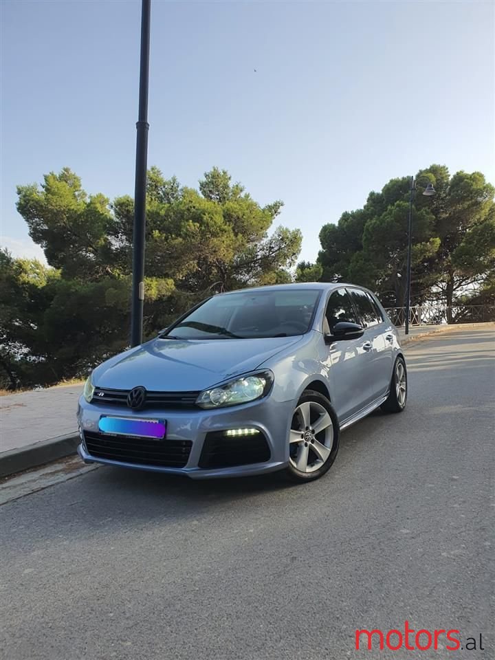 2012' Volkswagen Golf photo #1