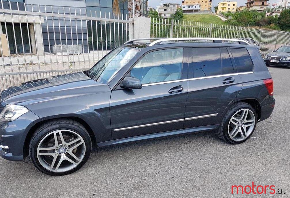 2013' Mercedes-Benz GLK 350 photo #1