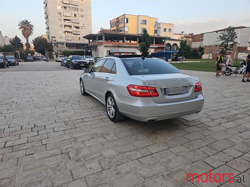 2013' Mercedes-Benz 220 photo #3