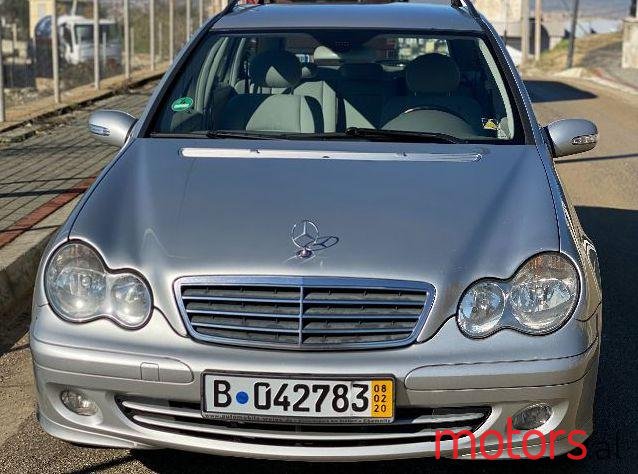 2005' Mercedes-Benz C-Class photo #1