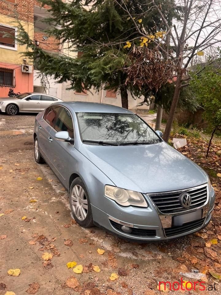 2006' Volkswagen Passat photo #5