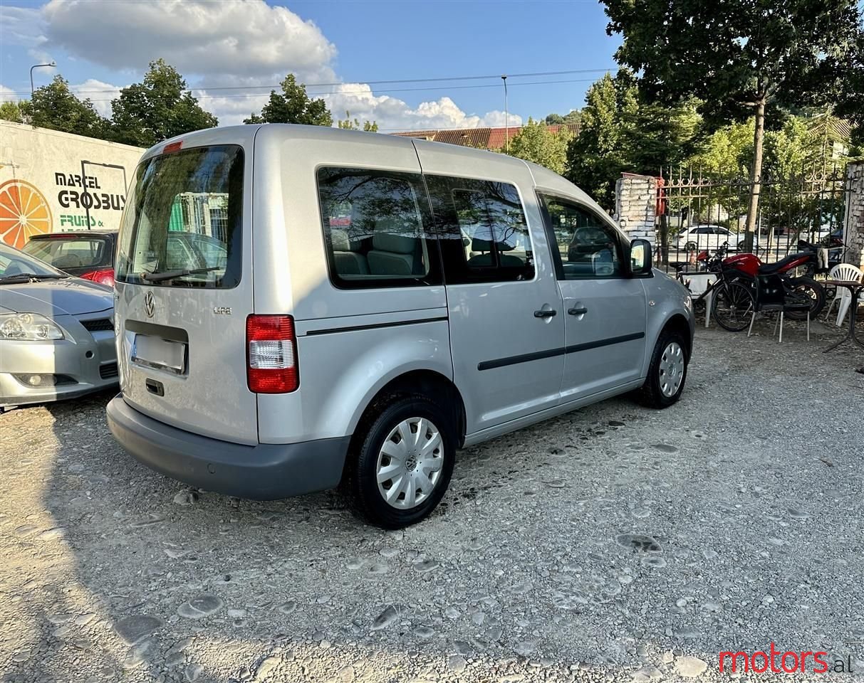 2009' Volkswagen Caddy photo #4