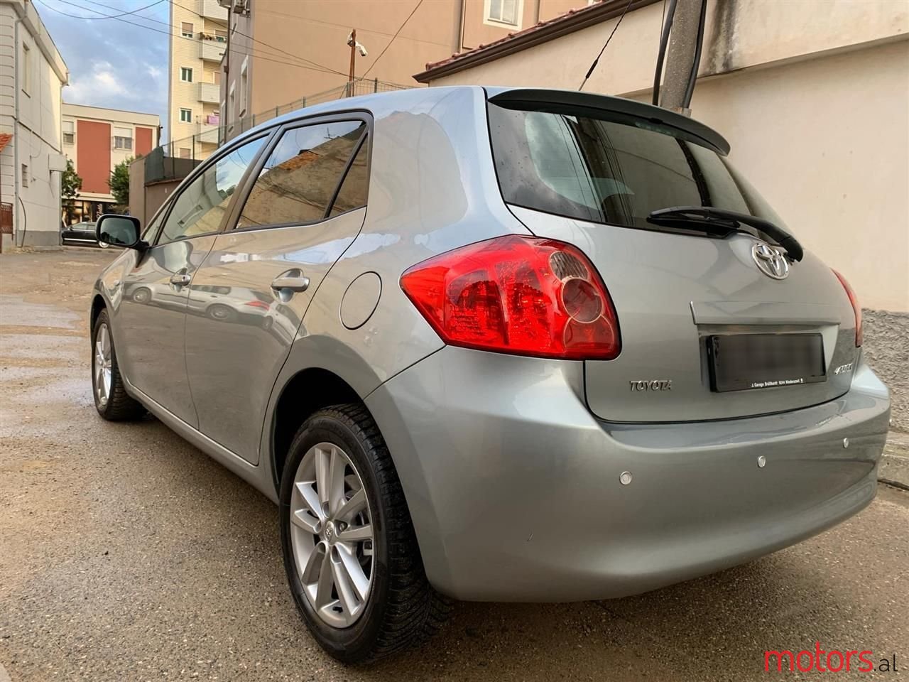 2008' Toyota Auris photo #3