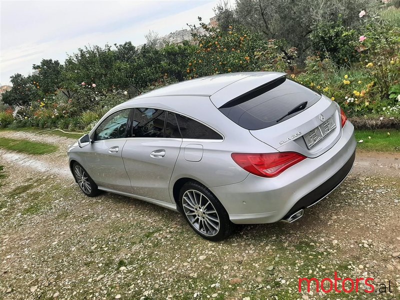 2015' Mercedes-Benz CLA 200 photo #5