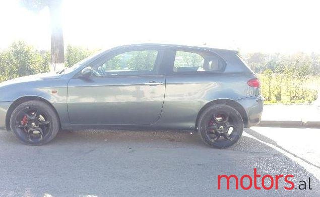 2002' Alfa Romeo 147 photo #1
