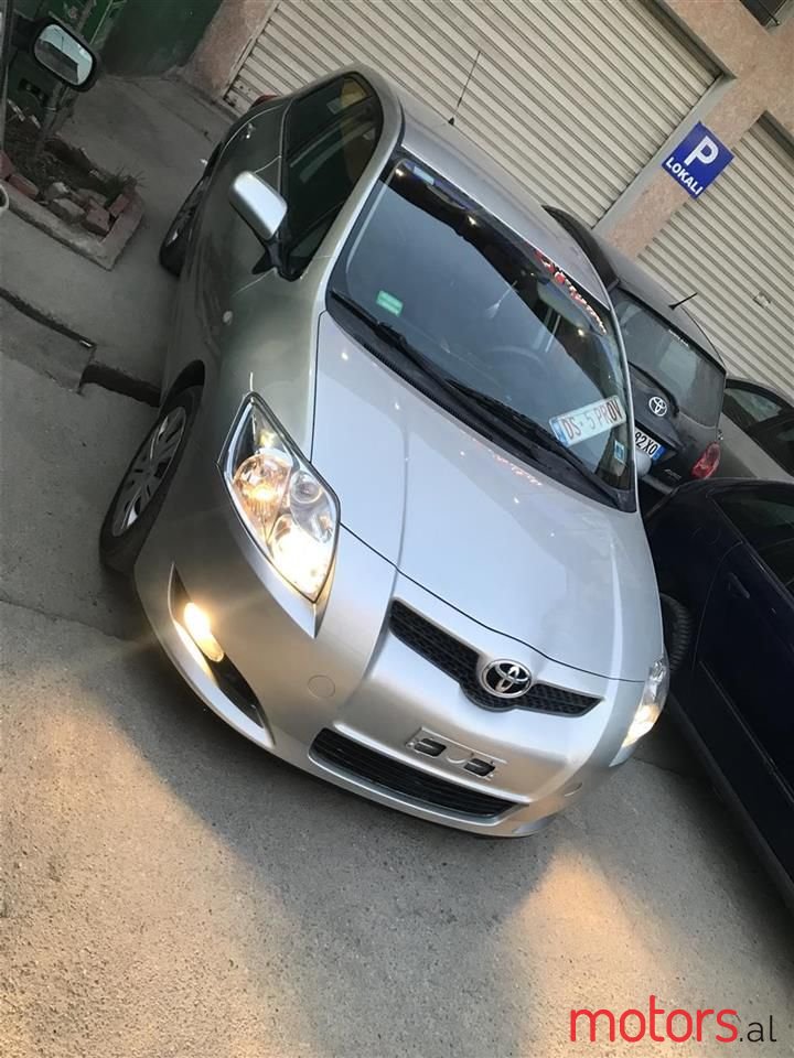 2008' Toyota Auris photo #1