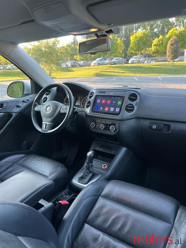 2013' Volkswagen Tiguan photo #6