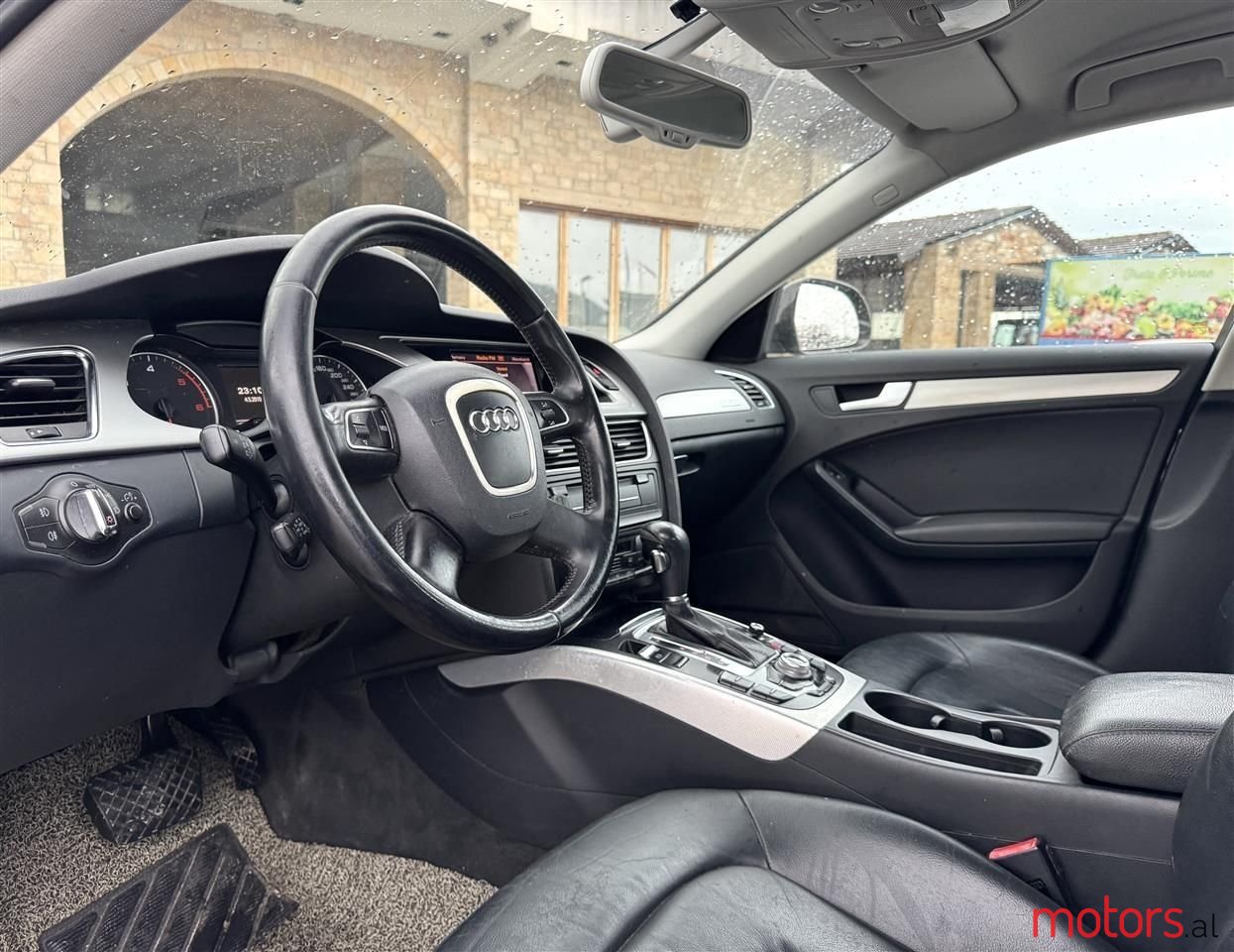 2012' Audi A4 photo #3