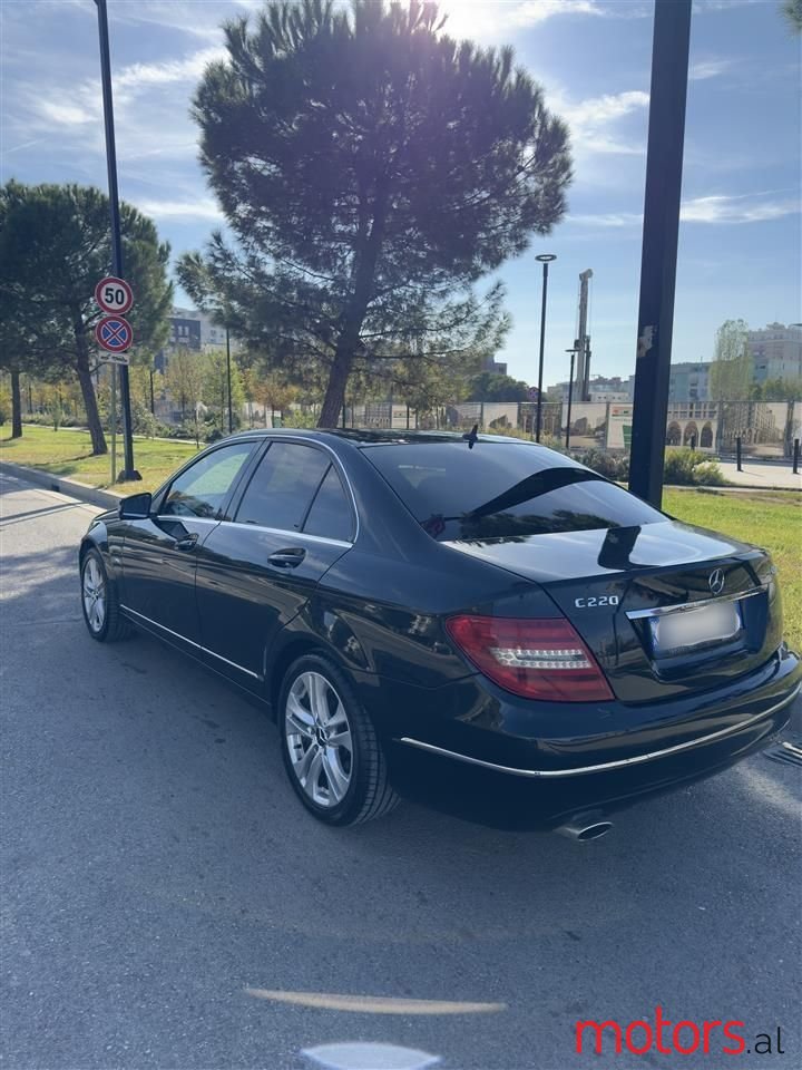 2012' Mercedes-Benz C 220 photo #1