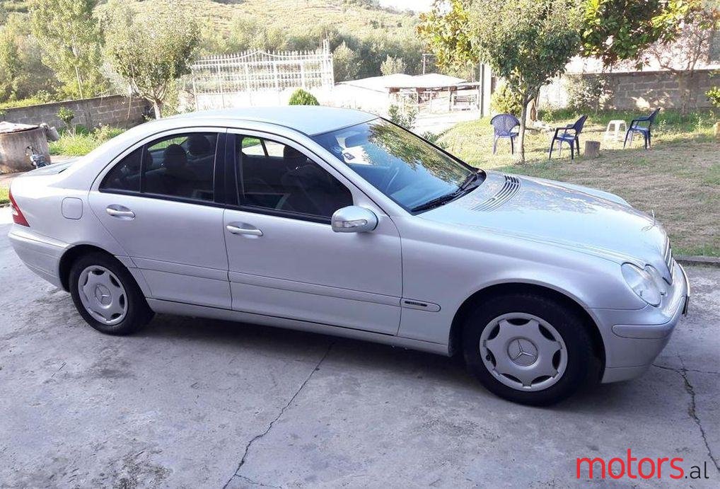 2001' Mercedes-Benz C 200 photo #1