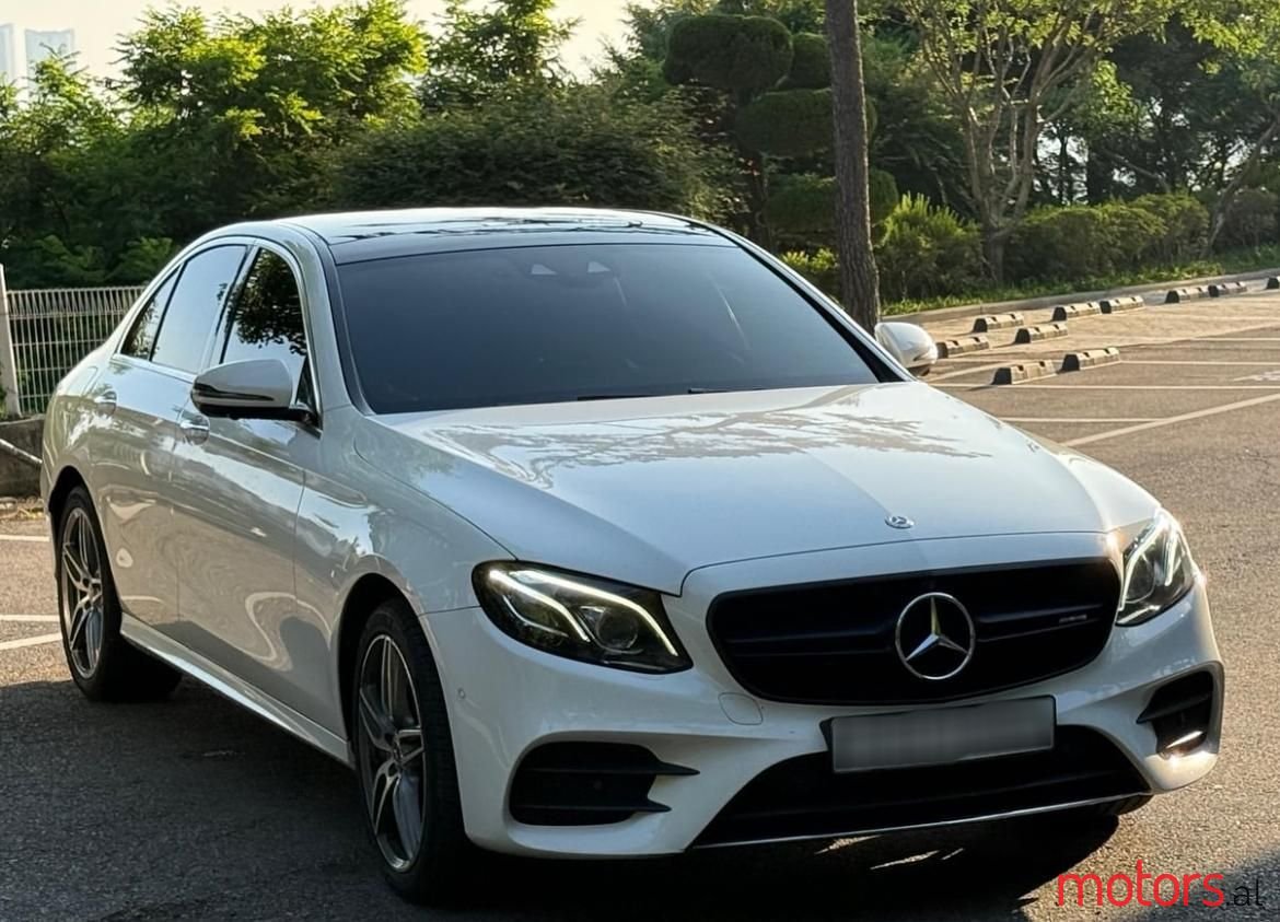 2017' Mercedes-Benz E 350 photo #6