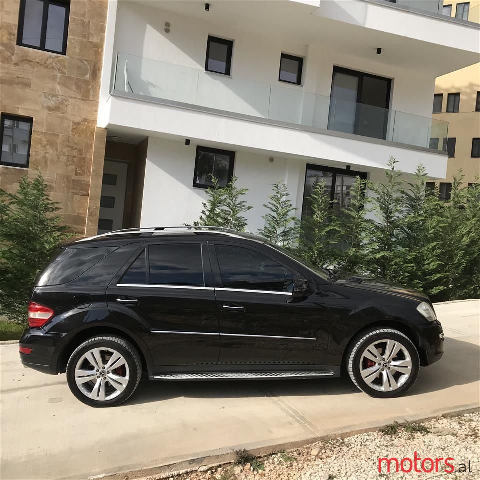 2006' Mercedes-Benz ML 320 photo #5