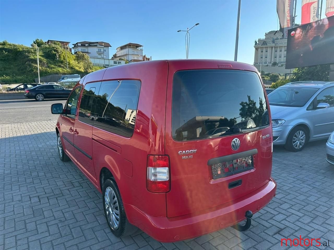 2010' Volkswagen Caddy photo #3