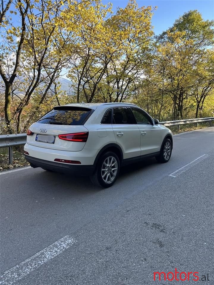 2012' Audi Q3 photo #2