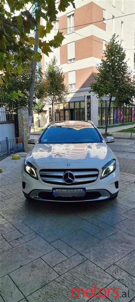 2014' Mercedes-Benz 200 photo #6