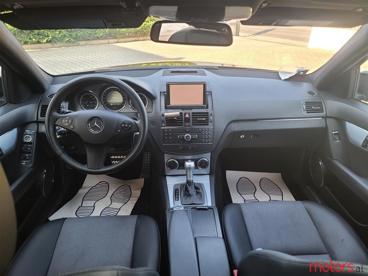 2009' Mercedes-Benz 220 photo #4