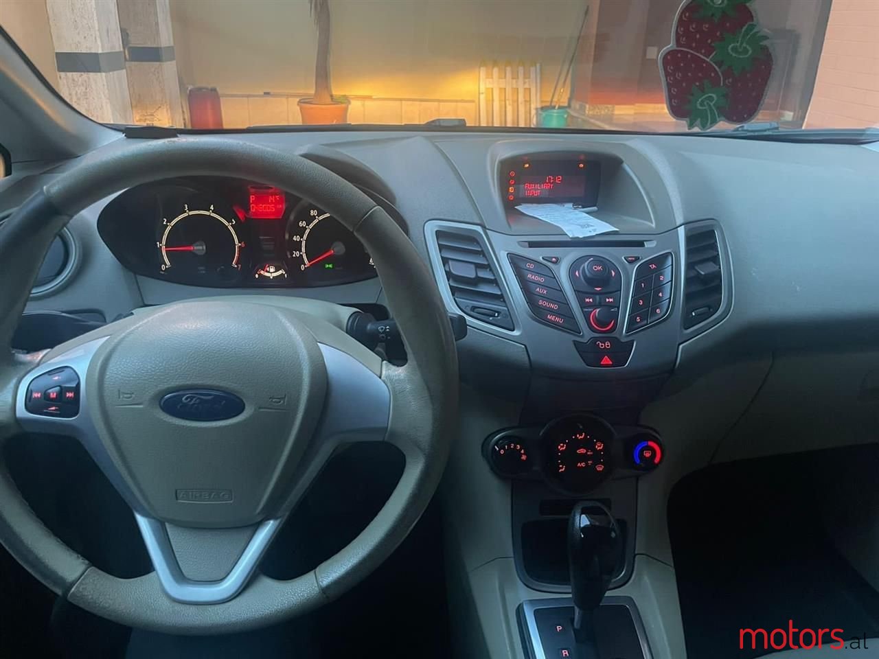 2010' Ford Fiesta photo #3