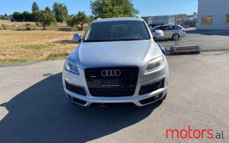 2008' Audi Q7 photo #4