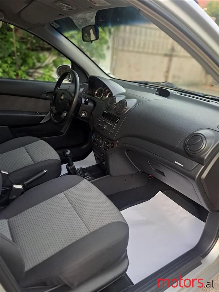 2009' Chevrolet Aveo photo #5