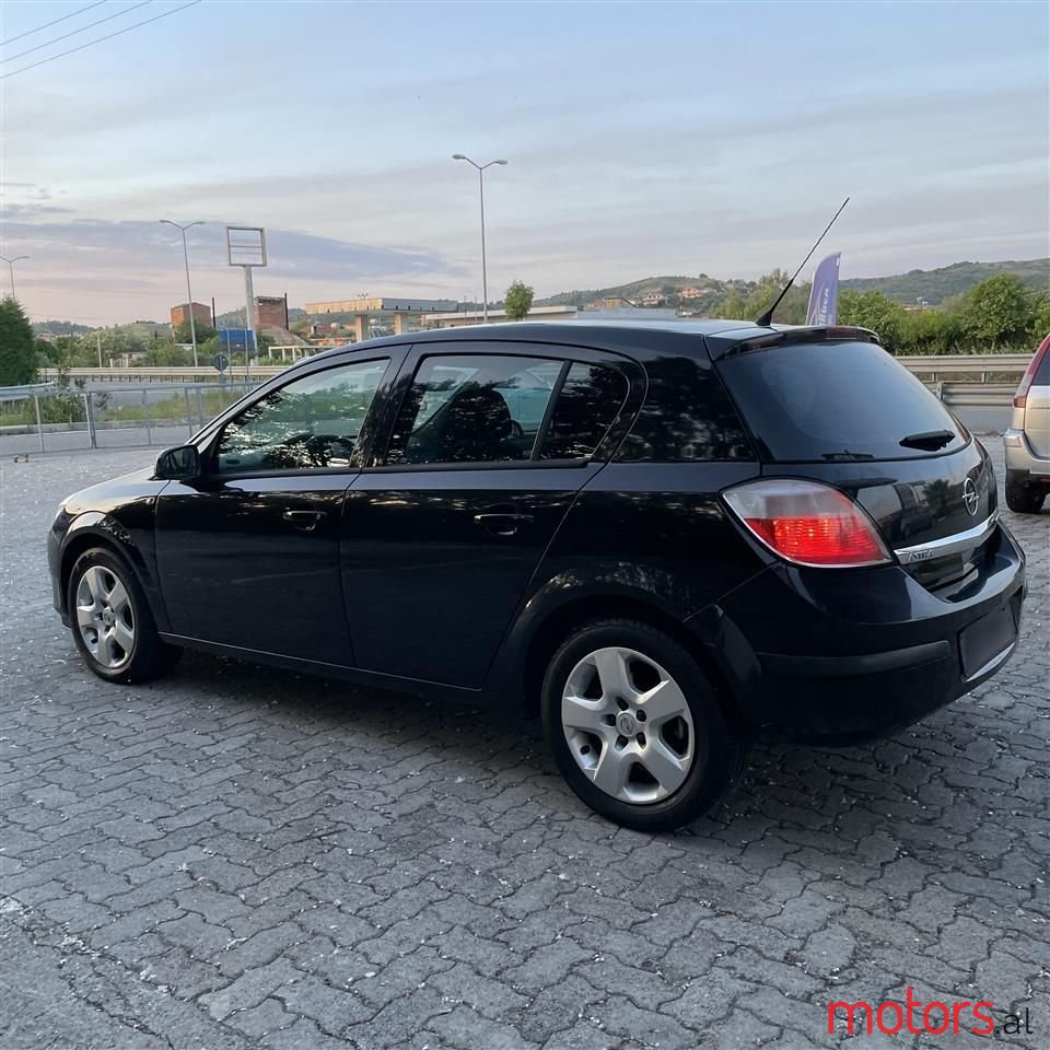 2006' Opel Astra photo #4