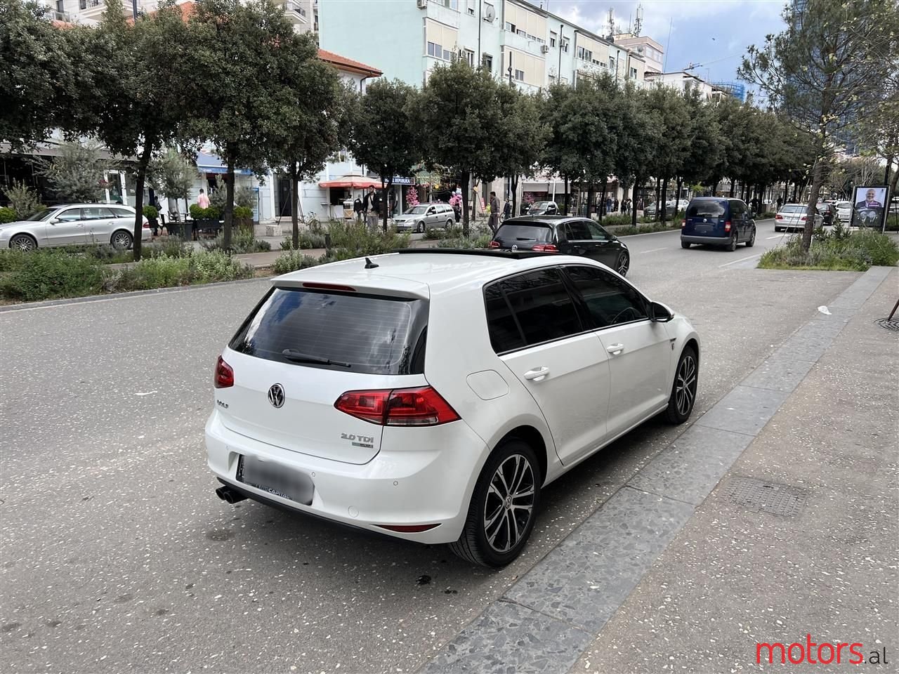 2015' Volkswagen Golf photo #4