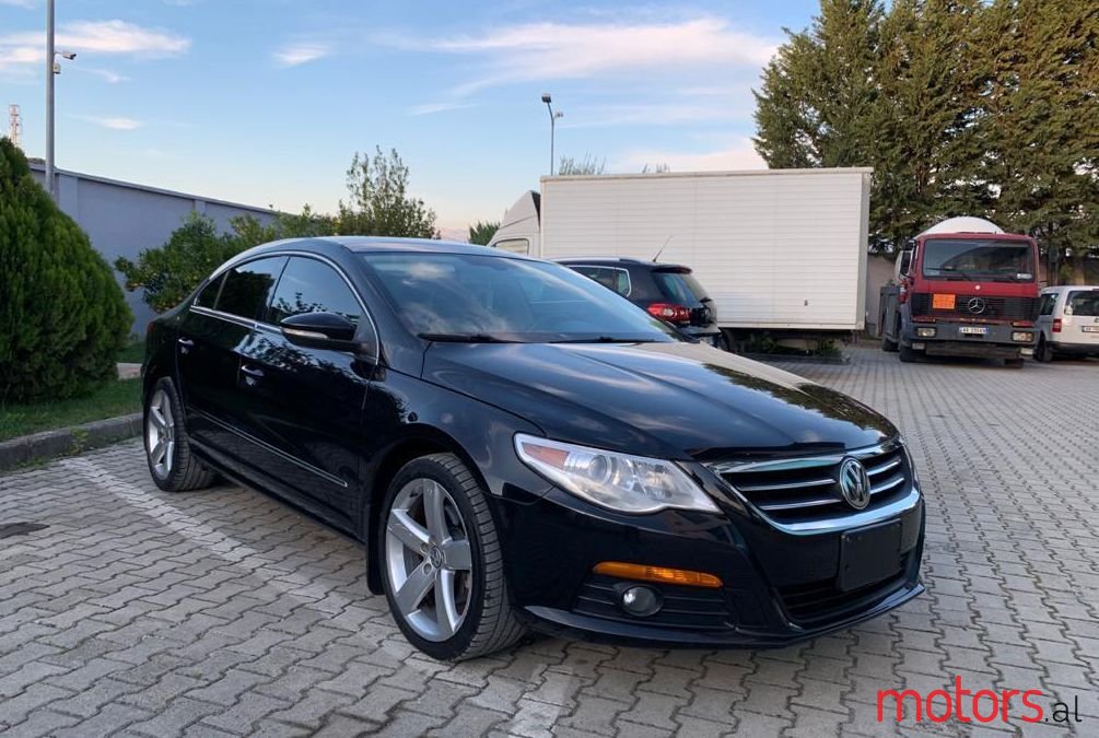 2009' Volkswagen Passat CC photo #1