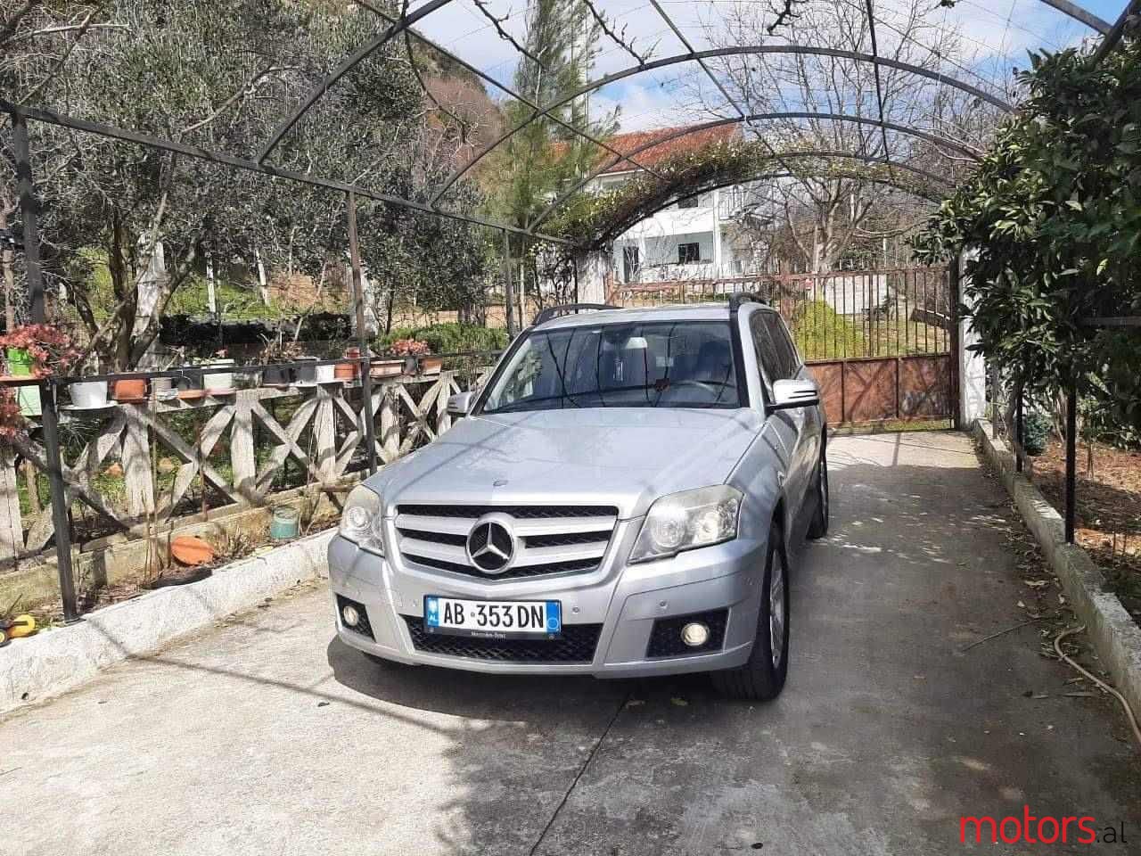 2010' Mercedes-Benz 220 photo #3