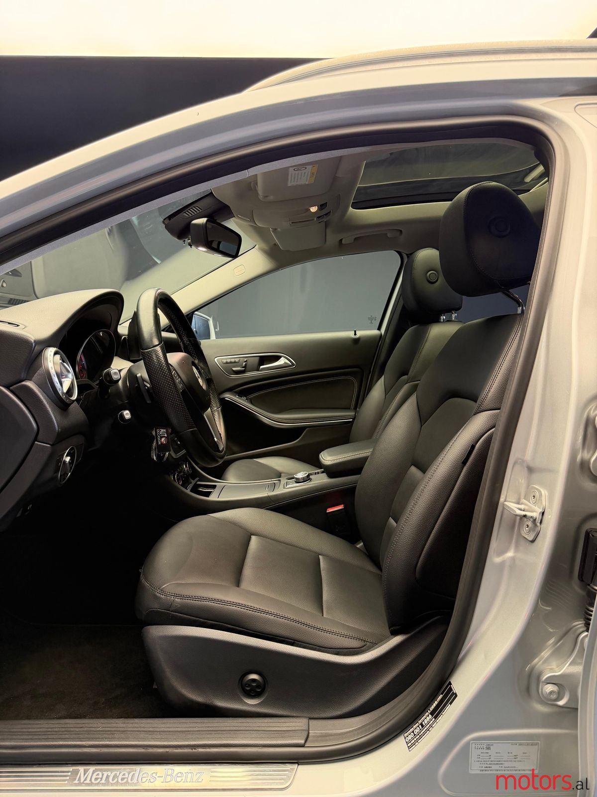 2015' Mercedes-Benz GLA 200 photo #3