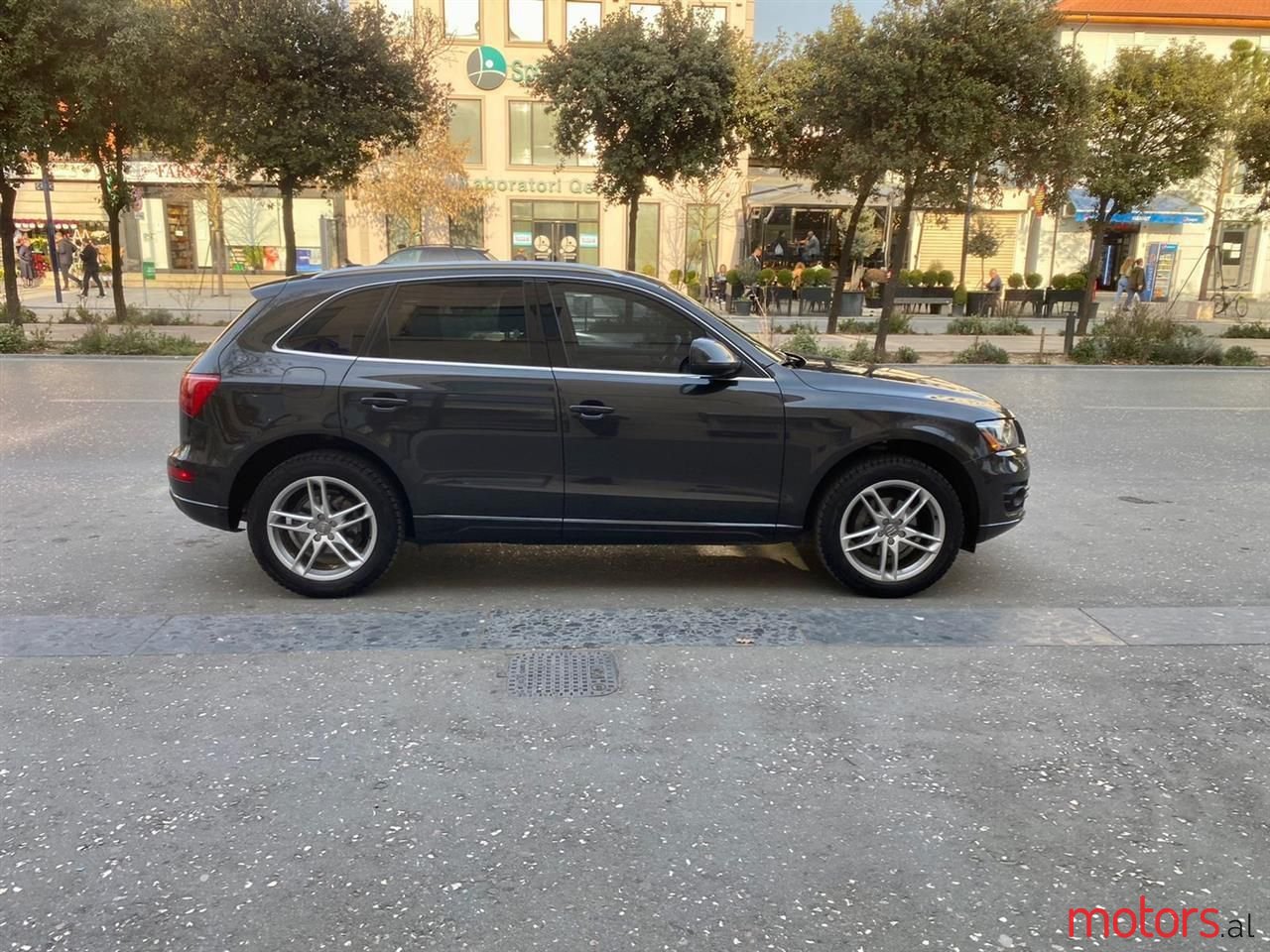 2011' Audi Q5 photo #3