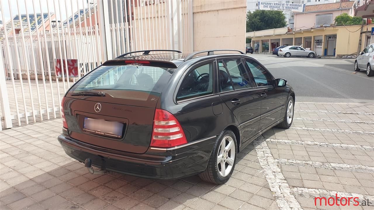 2006' Mercedes-Benz C 220 photo #2