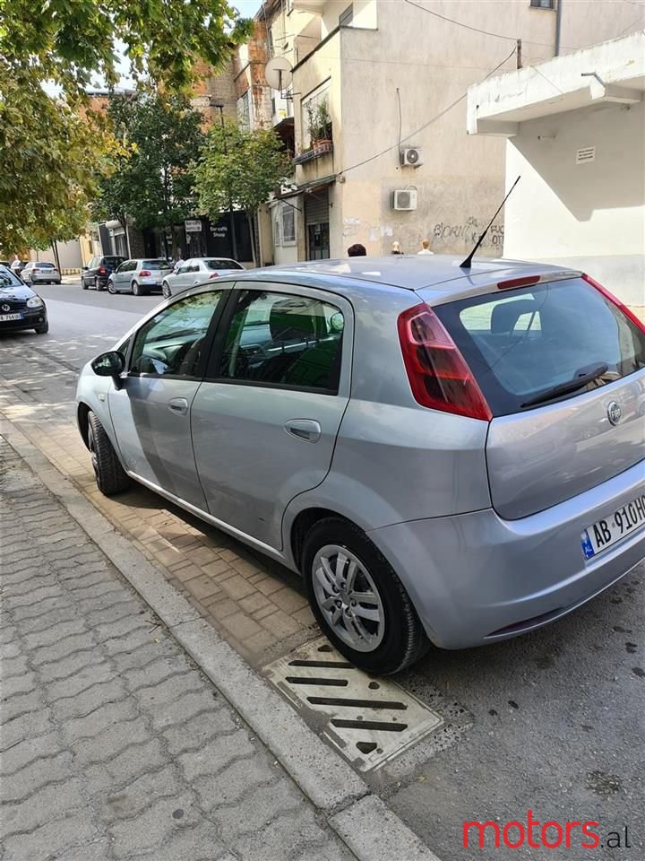 2007' Fiat Grande Punto photo #2