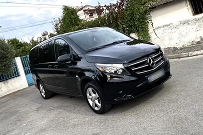 2018' Mercedes-Benz V 200