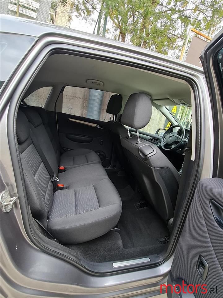 2009' Mercedes-Benz B 200 photo #5