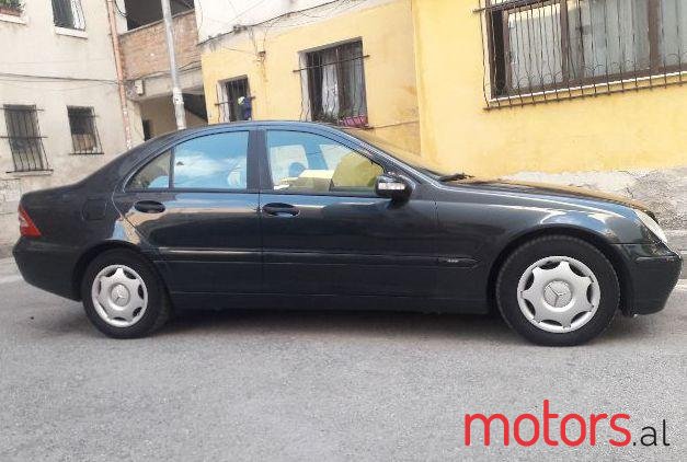 2003' Mercedes-Benz C-Class photo #1