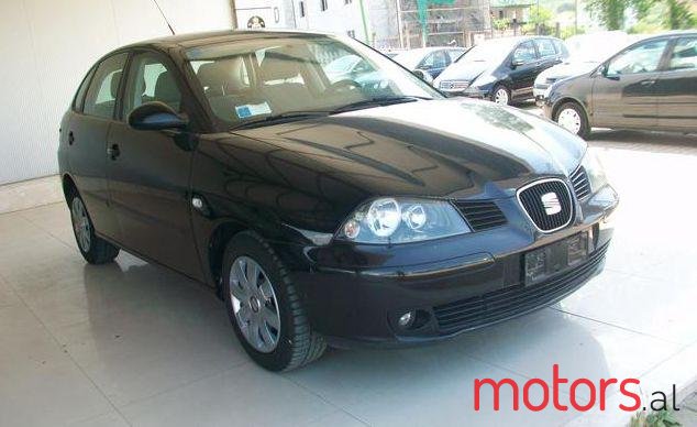 2004' SEAT Ibiza photo #1