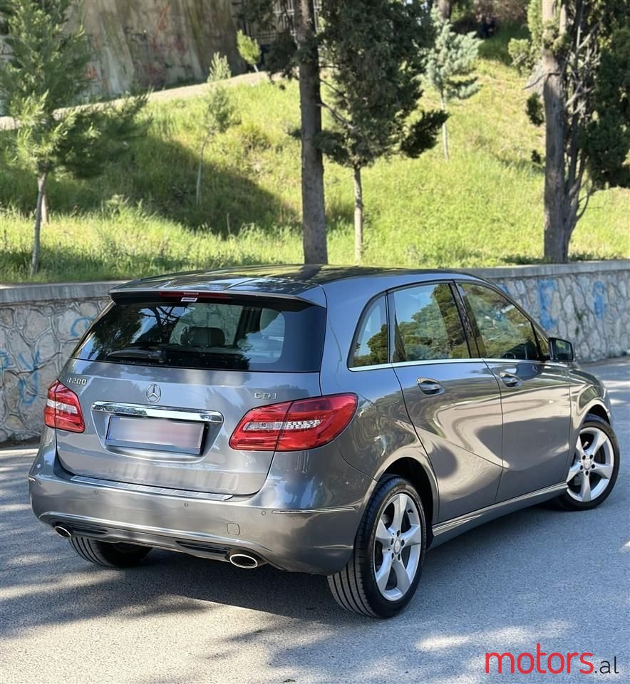 2014' Mercedes-Benz B 200 photo #6