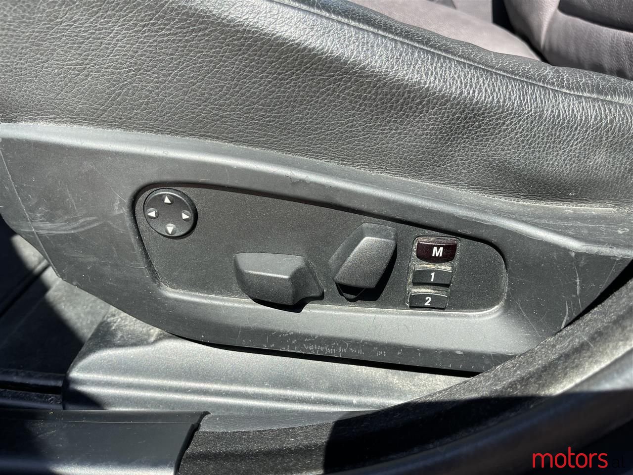 2008' BMW 528 photo #2