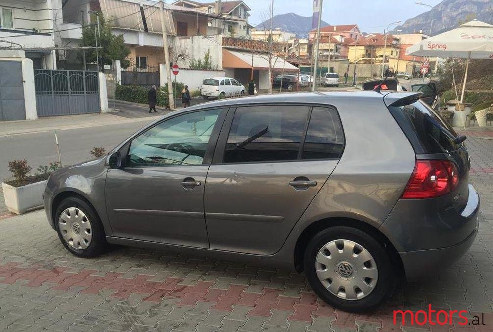 2007' Volkswagen Golf photo #1