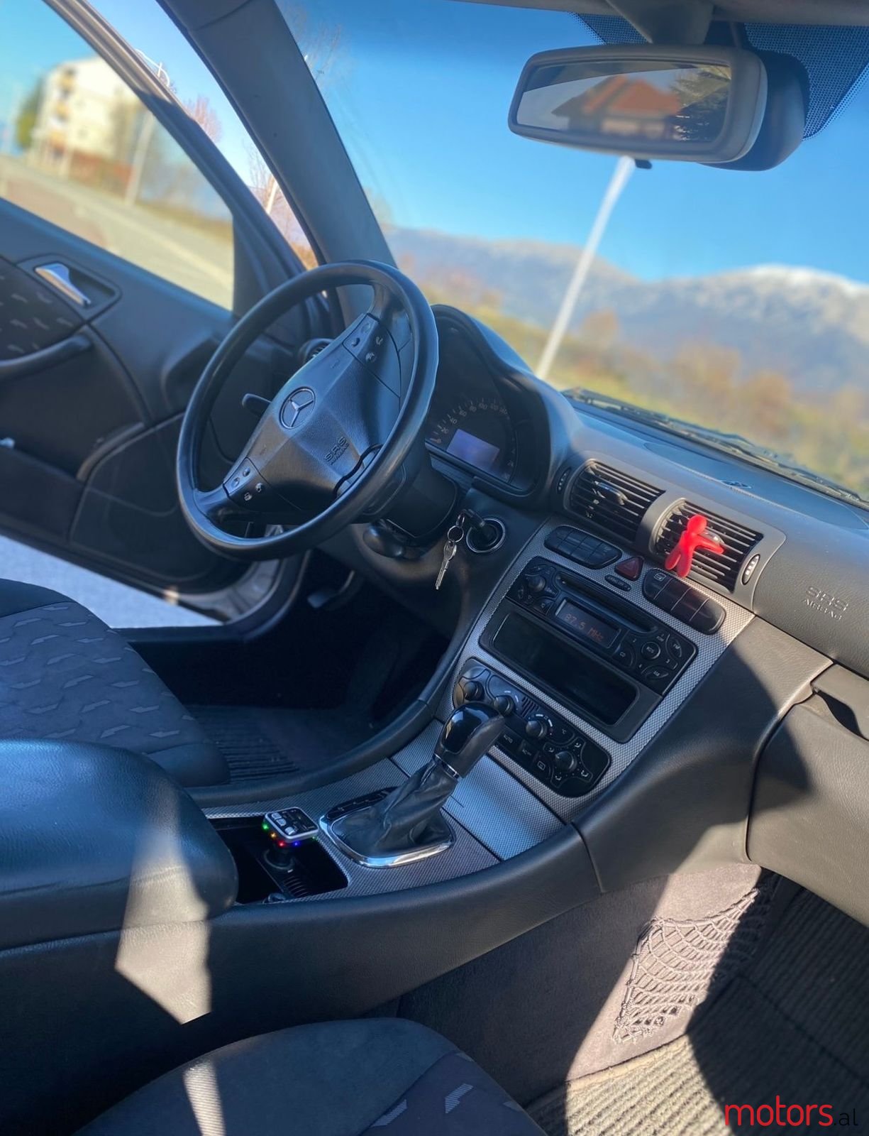 2003' Mercedes-Benz C 220 photo #3