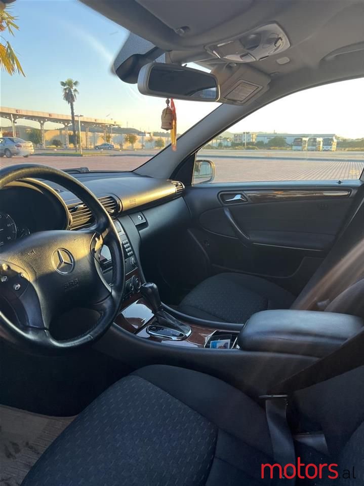 2006' Mercedes-Benz C 220 photo #5