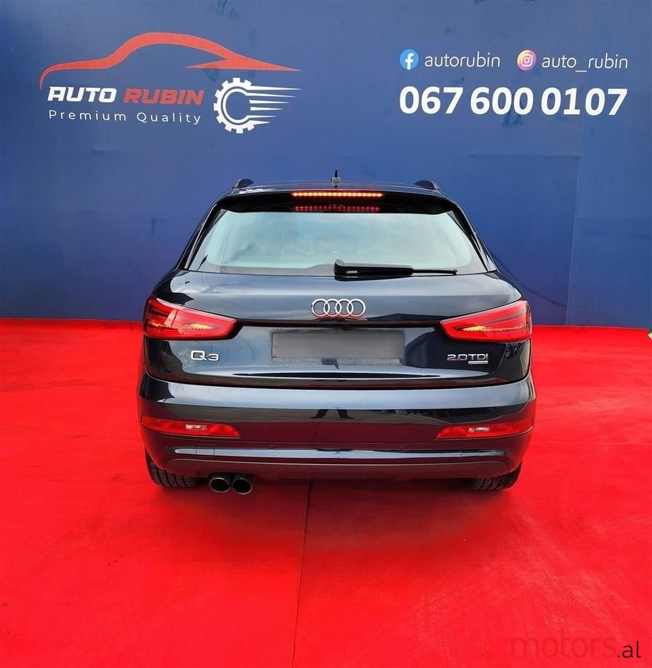 2012' Audi Q3 photo #5