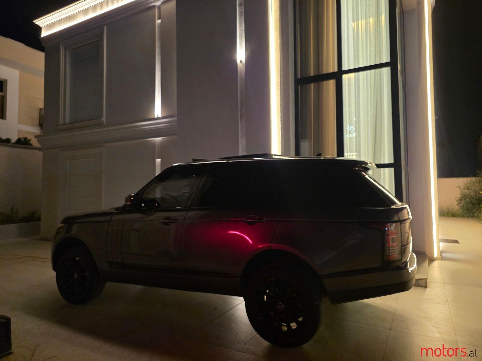 2016' Land Rover Range Rover photo #5