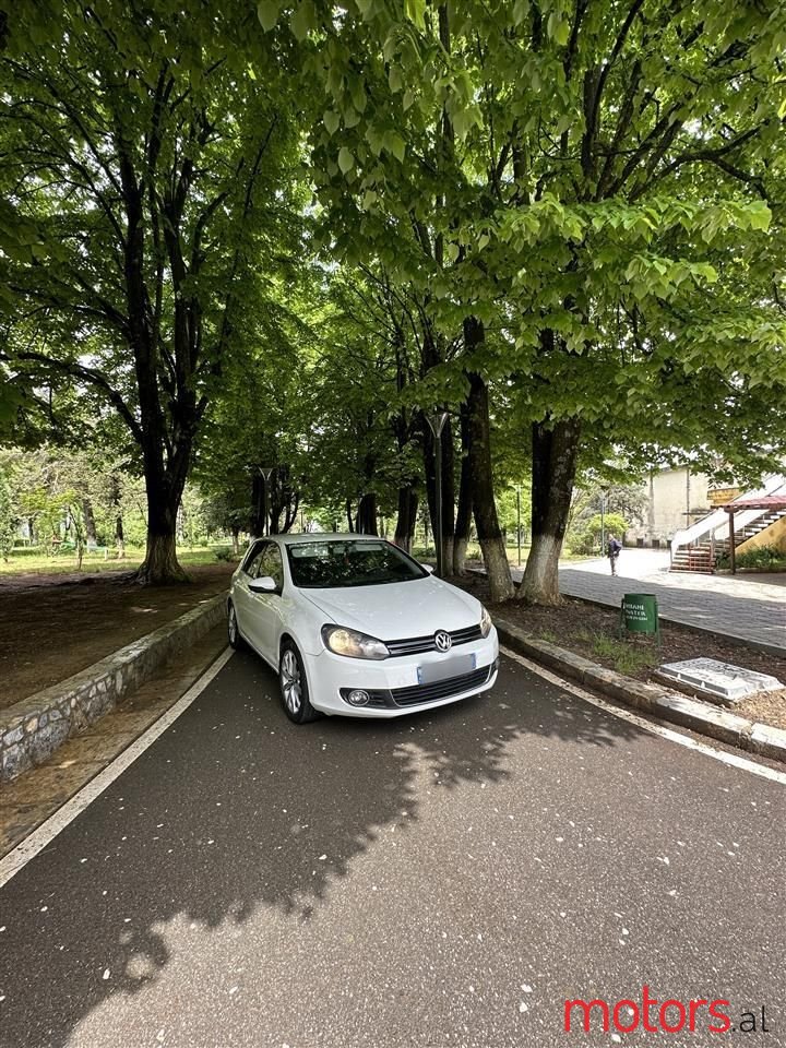 2012' Volkswagen Golf photo #4