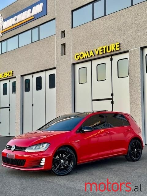 2015' Volkswagen Golf photo #1